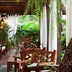 Nora Club & Hotel 4*