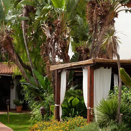 Szálloda Nora Club & 4*