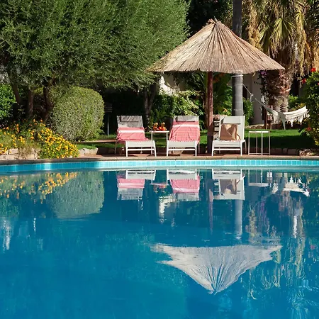 Nora Club & Hotel 4*