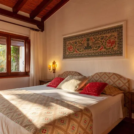 Nora Club & Hotel 4*