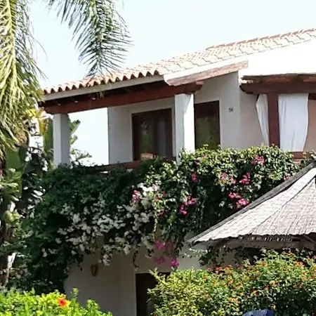 호텔 Nora Club & 4*