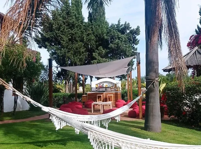 Hotel Nora Club & Pula