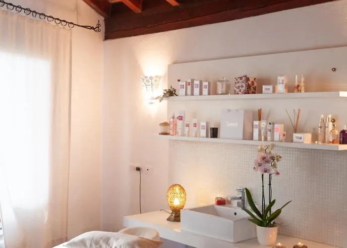 Hotel Nora Club & Pula