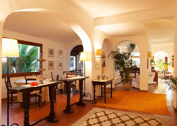 Nora Club & Hotel 4*